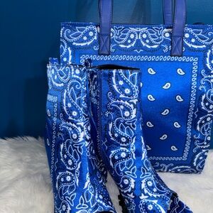 NWOT Blue Paisley Shoes size 10 and Tote set